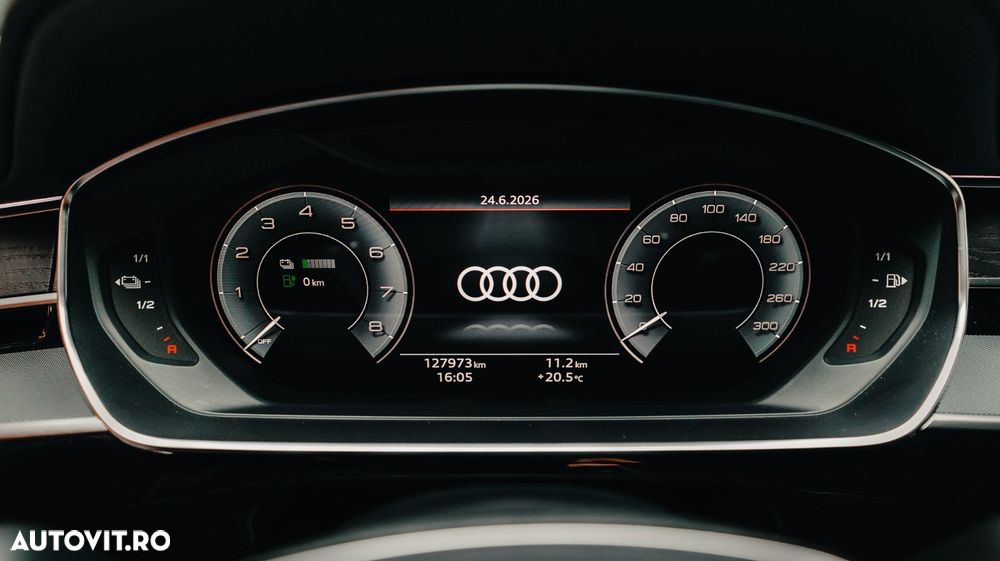 Audi A8 - 40