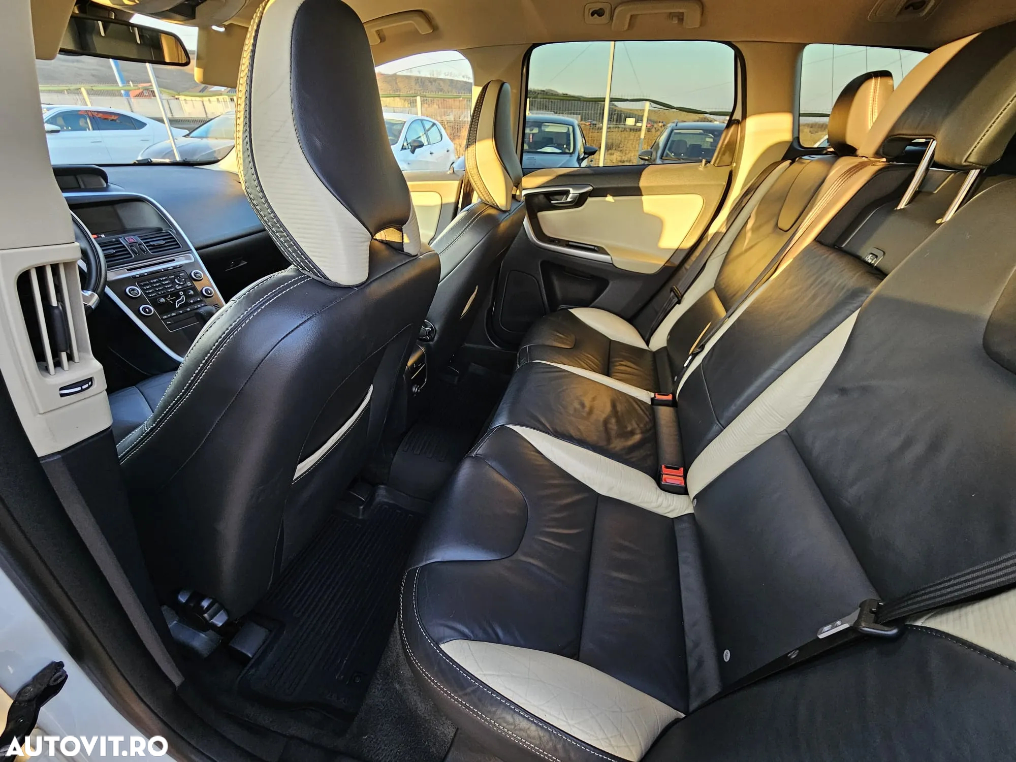 Volvo XC 60 2.4D Aut. RDesign - 23
