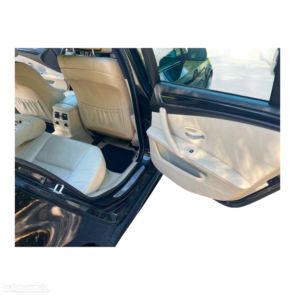 BMW 520 d Aut. Edition Sport - 12