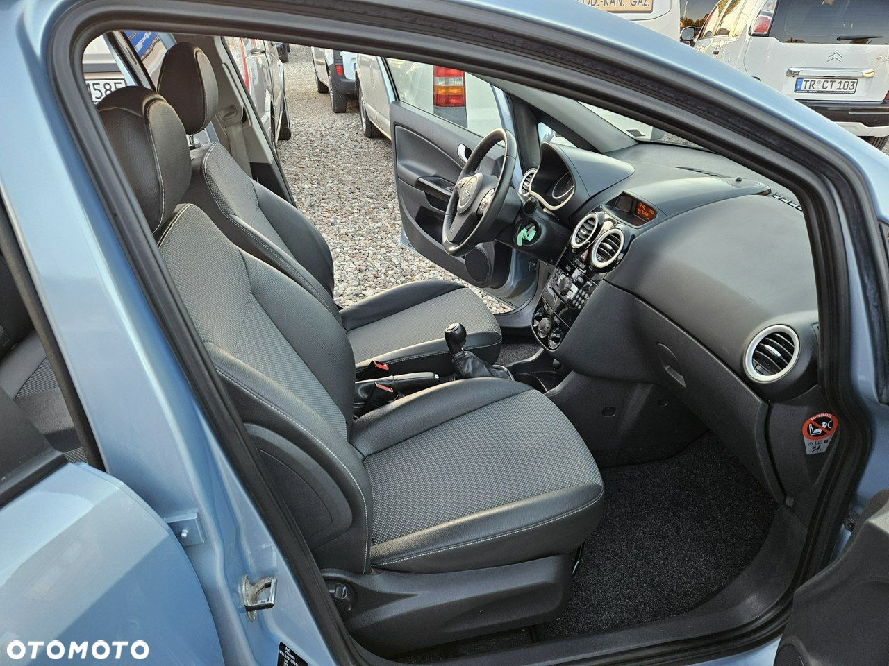 Opel Corsa - 10