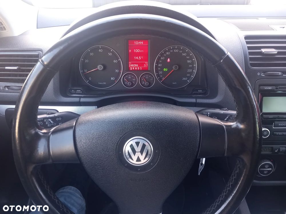 Volkswagen Golf 1.4 TSI DSG MATCH - 29