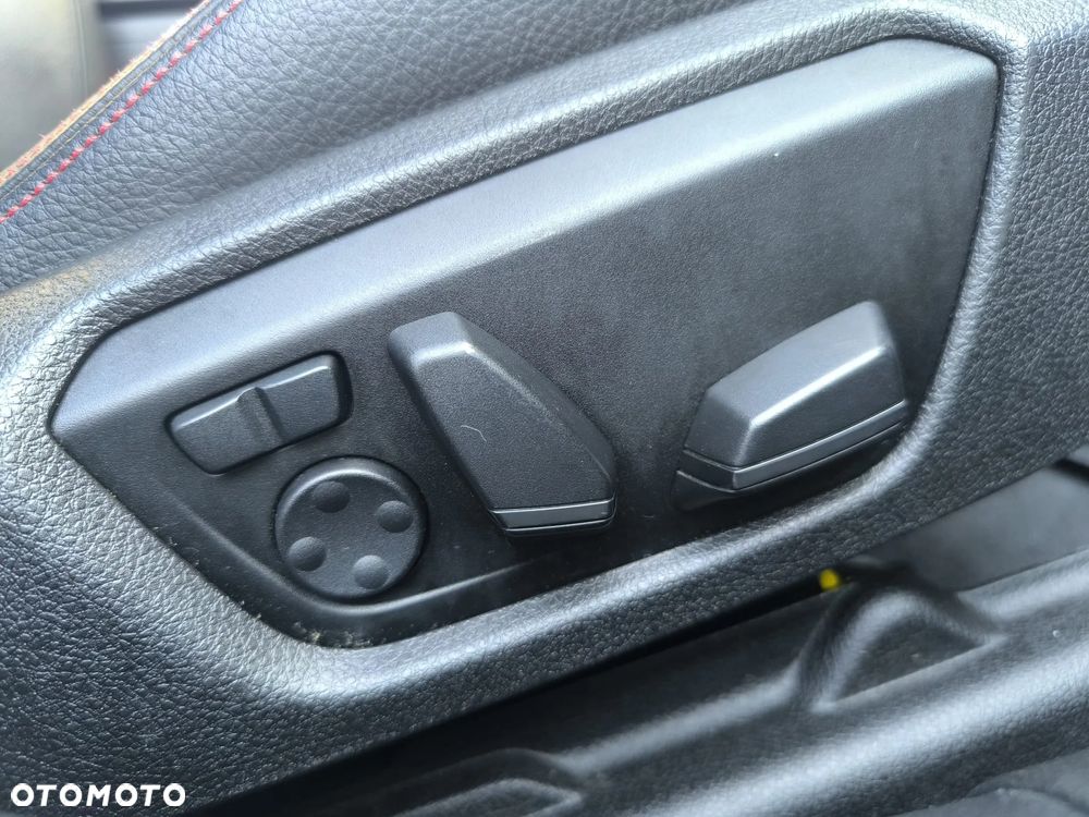 BMW Seria 3 335i xDrive Edition Sport - 29