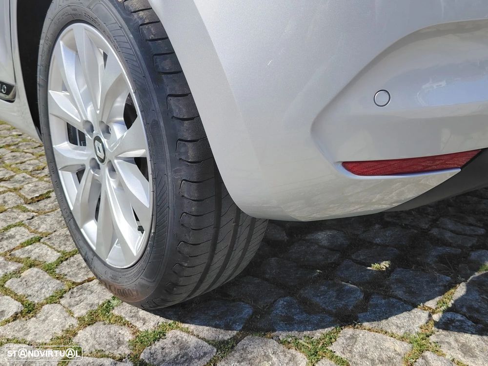 Renault Clio TCe 90 TECHNO - 29