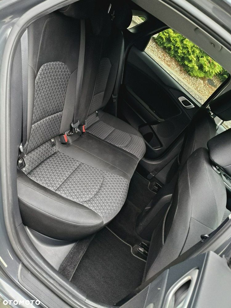 Kia Ceed - 22
