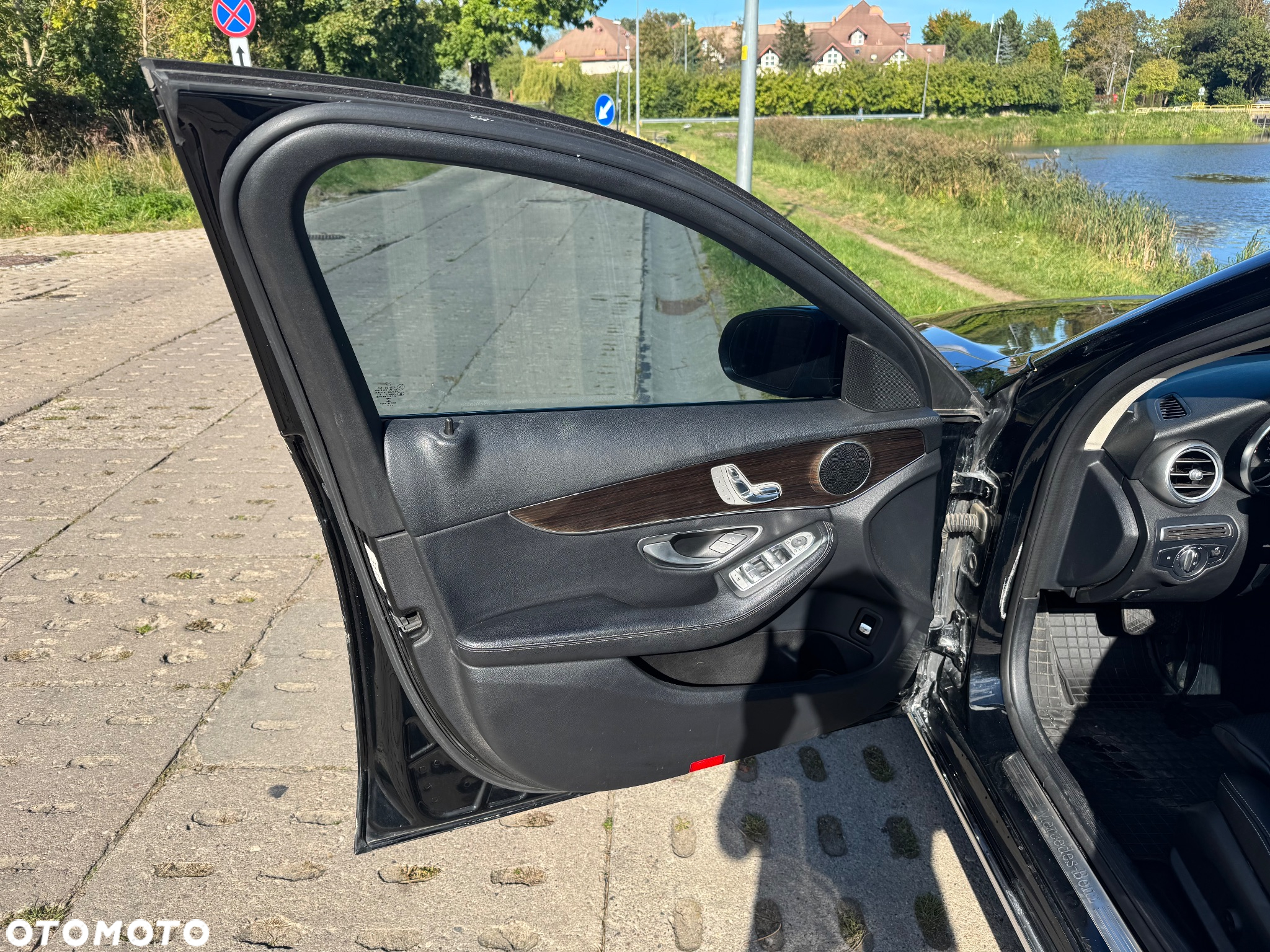 Mercedes-Benz Klasa C 300 7G-TRONIC - 9