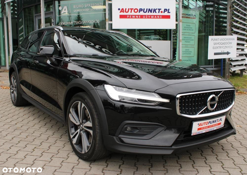 Volvo V60 Cross Country - 3