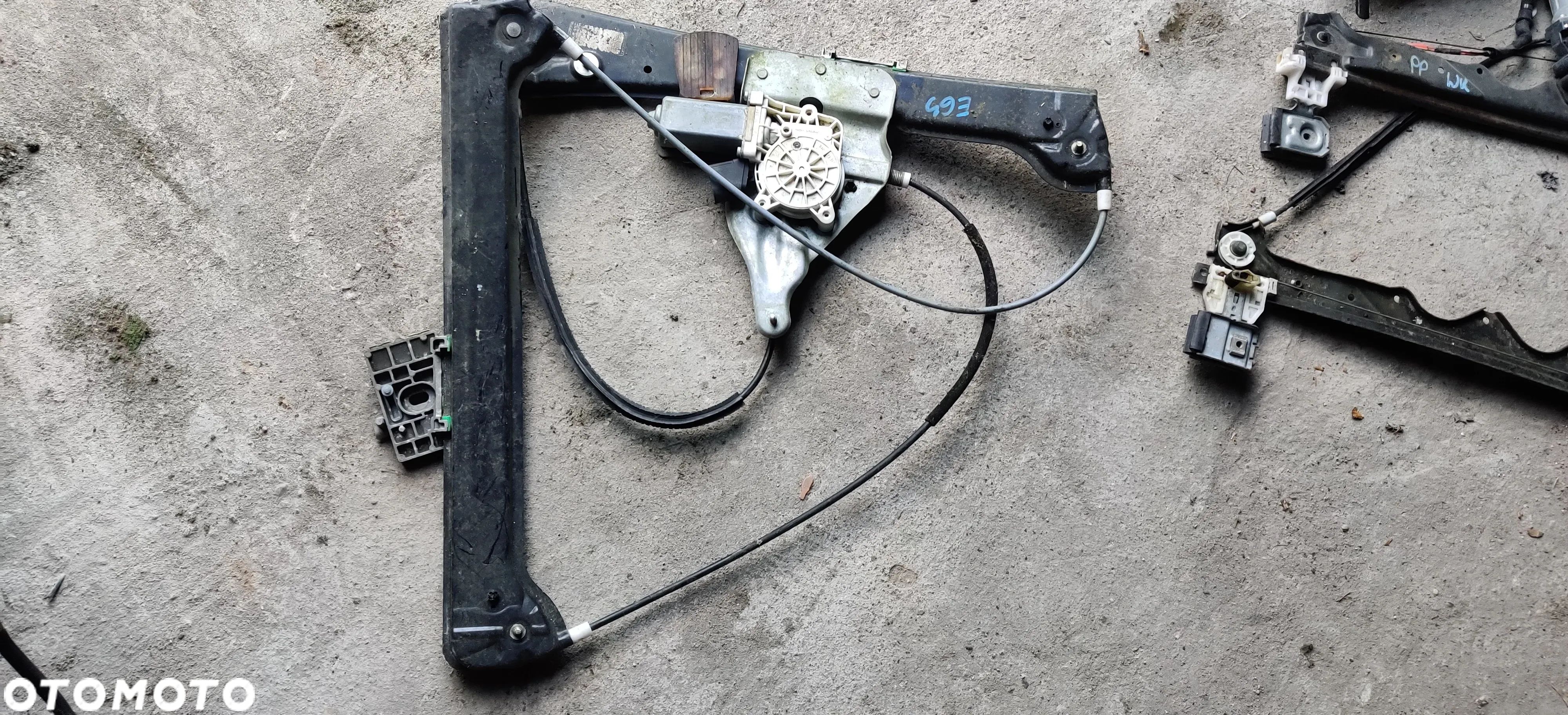 BMW E63 PODNOSNIK SZYBY PRAWY PRZOD - 1