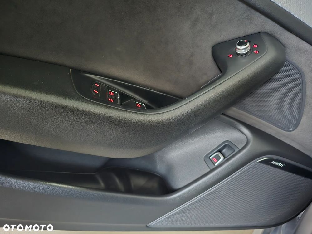 Audi A6 Avant 2.0 TDI Ultra S tronic - 35