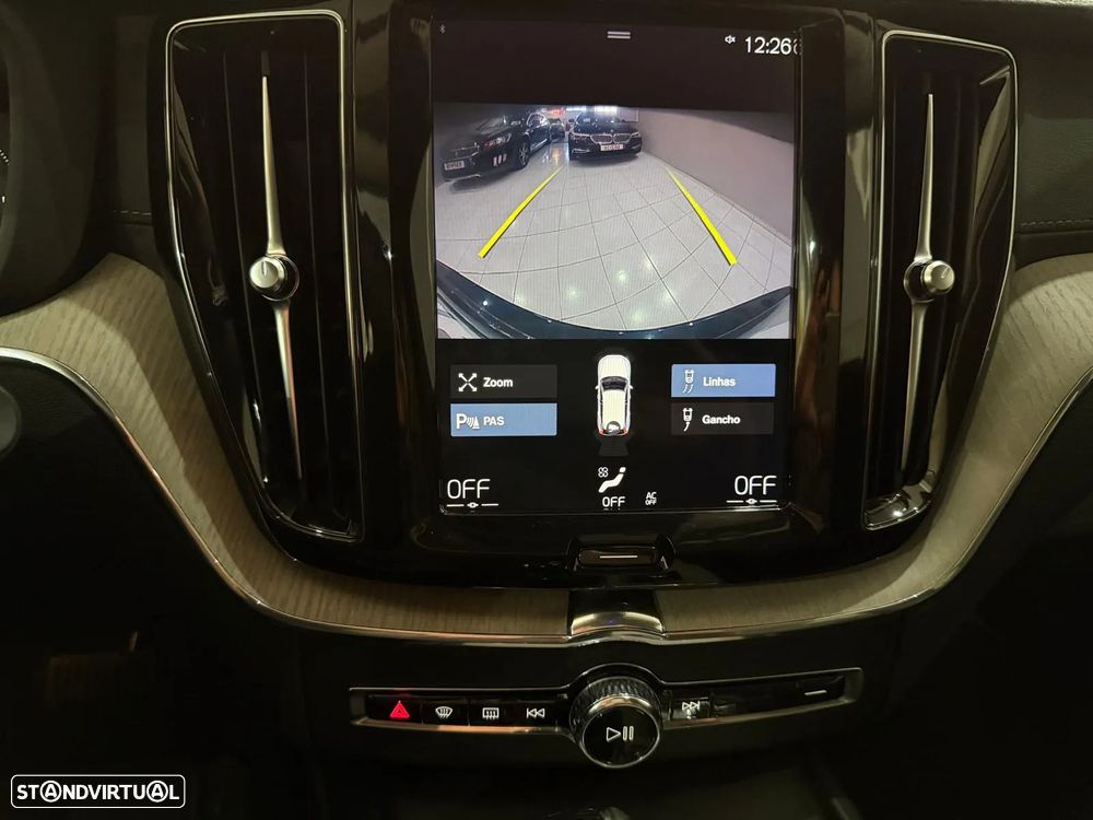 Volvo XC 60 2.0 D4 Inscription AWD Geartronic - 35