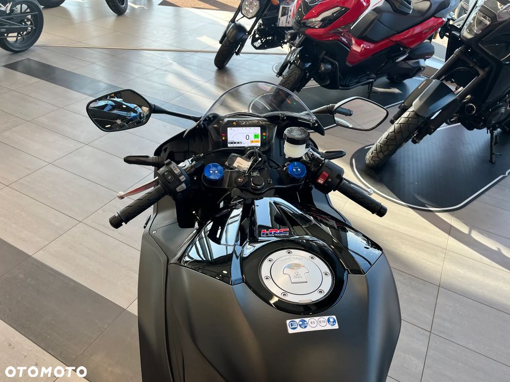 Honda CBR - 14
