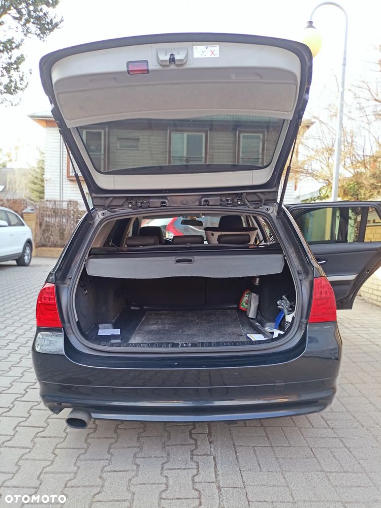 BMW Seria 3 320i Edition Exclusive - 10