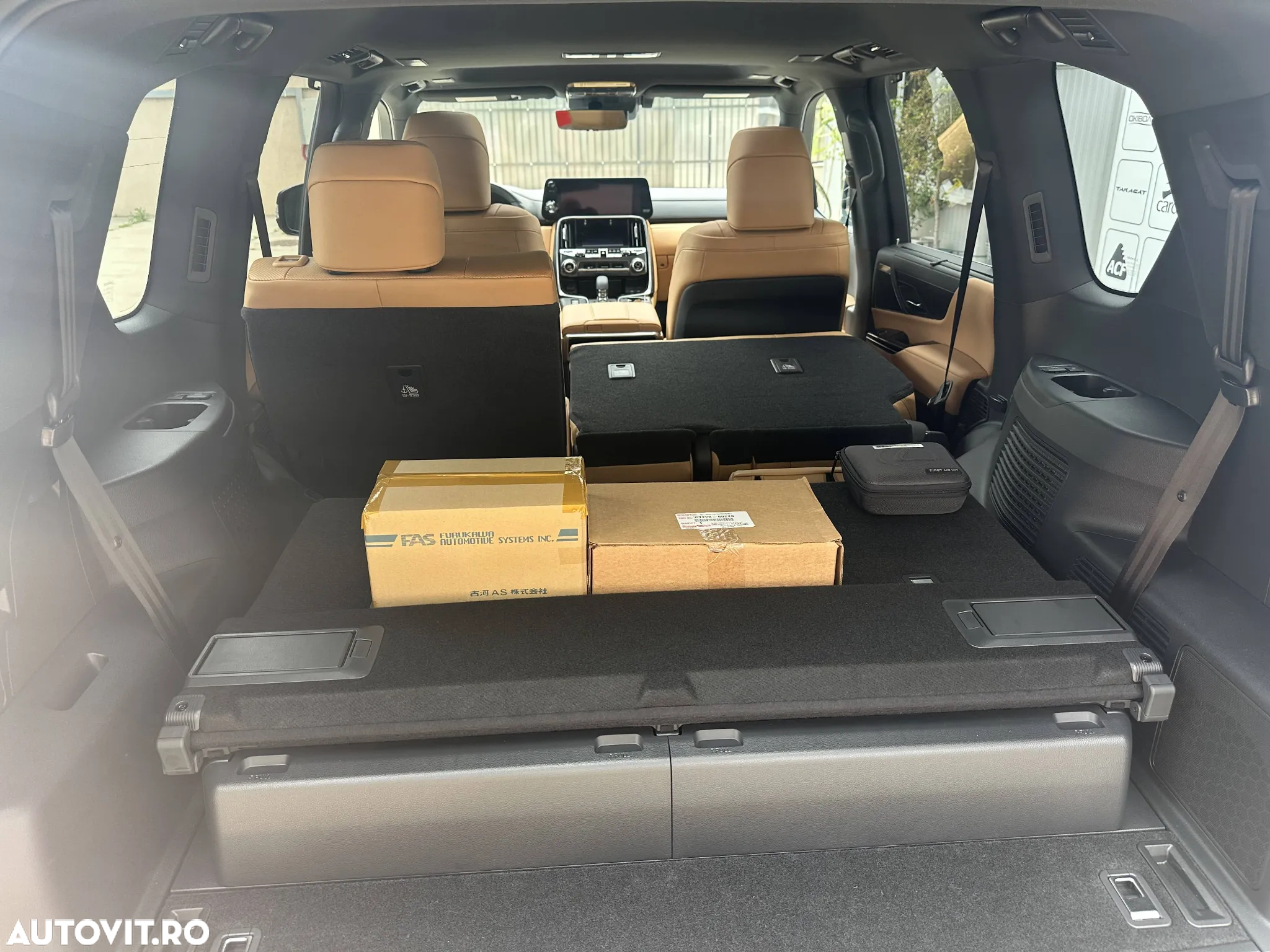 Lexus Seria LX - 12