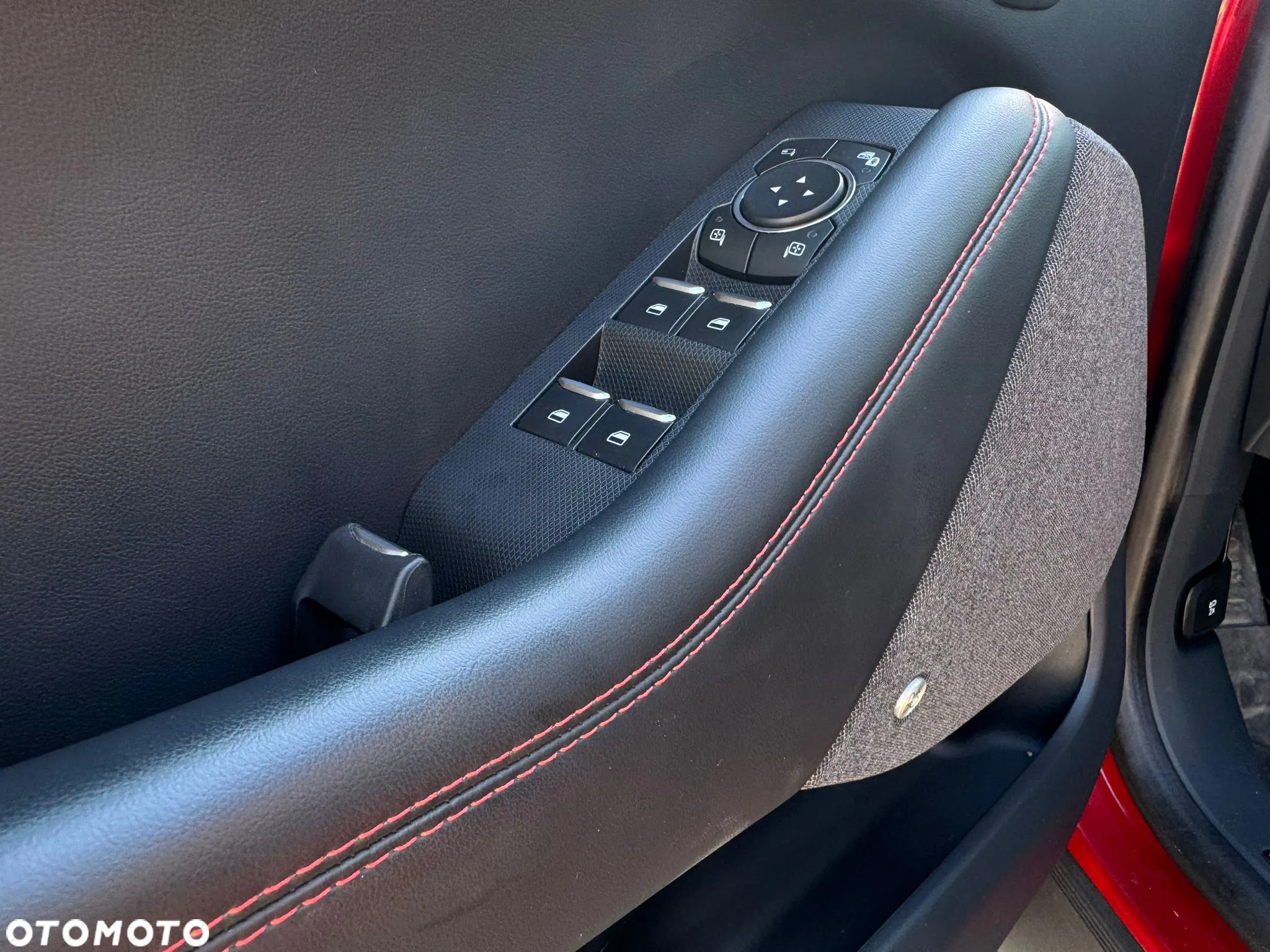 Ford Mustang Mach-E 98kWh AWD First Edition - 18