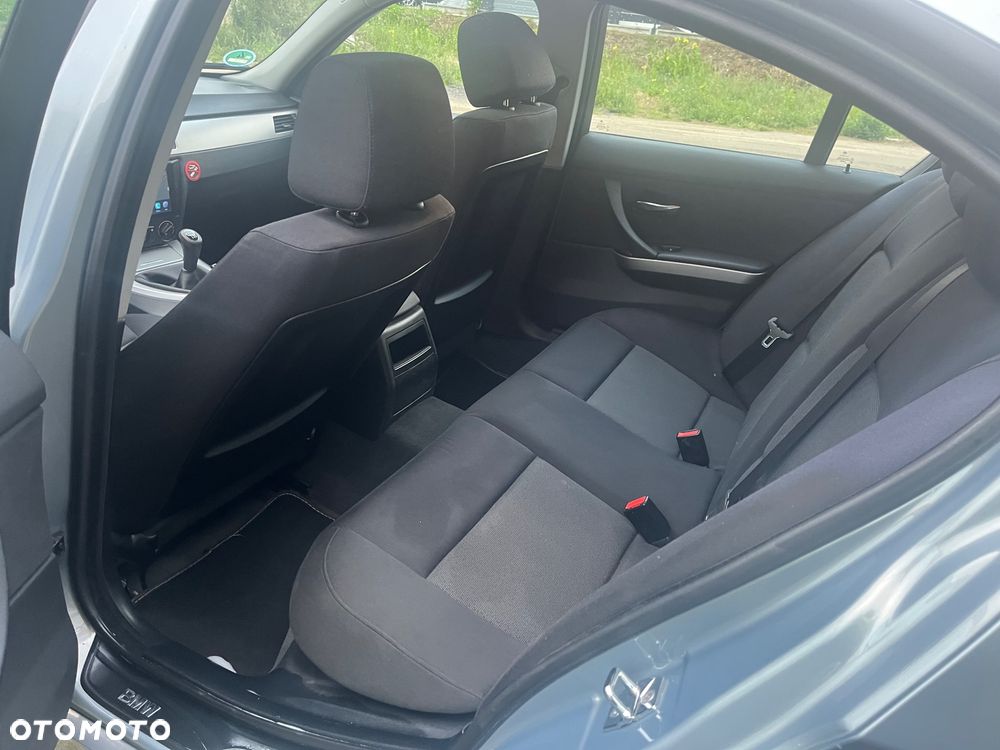 BMW Seria 3 - 10