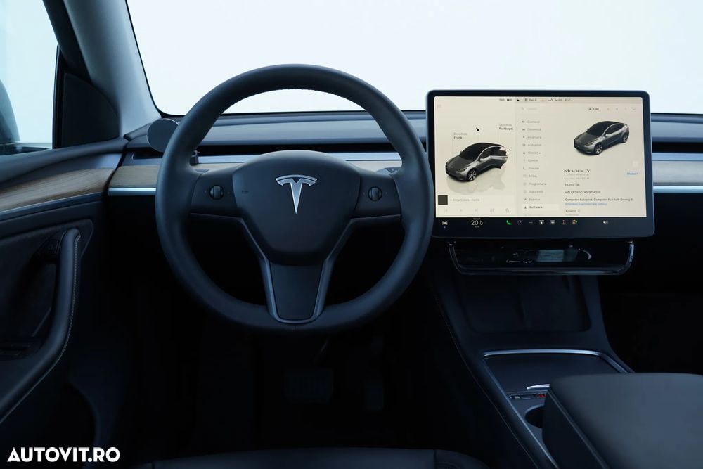 Tesla Model Y Premium Long Range Dual Motor AWD - 11