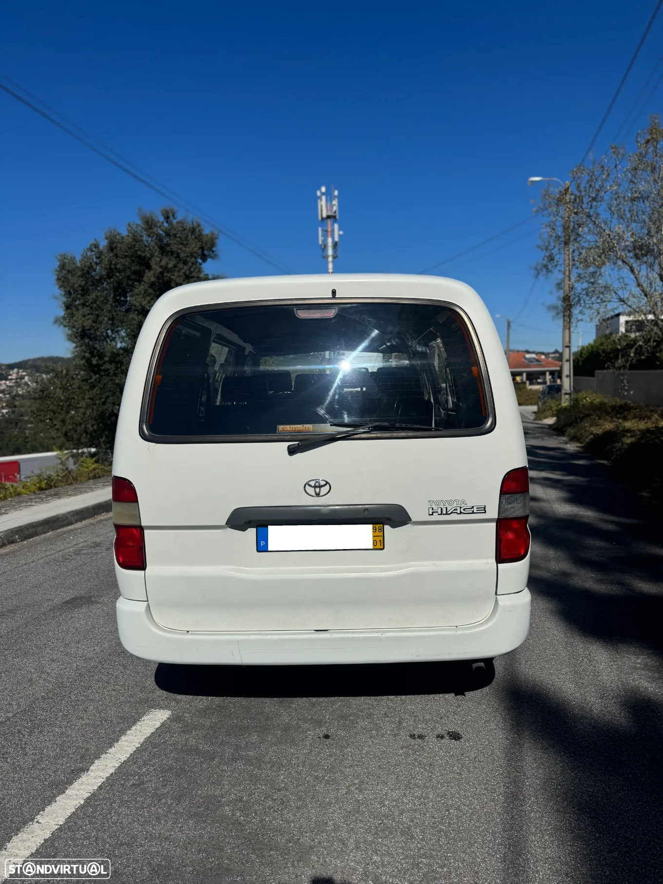 Toyota HiAce 2.4 D LXH12LB - 8