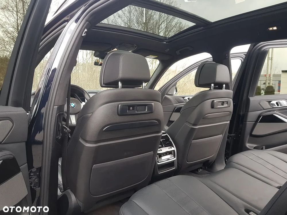 BMW X7 xDrive40d - 25