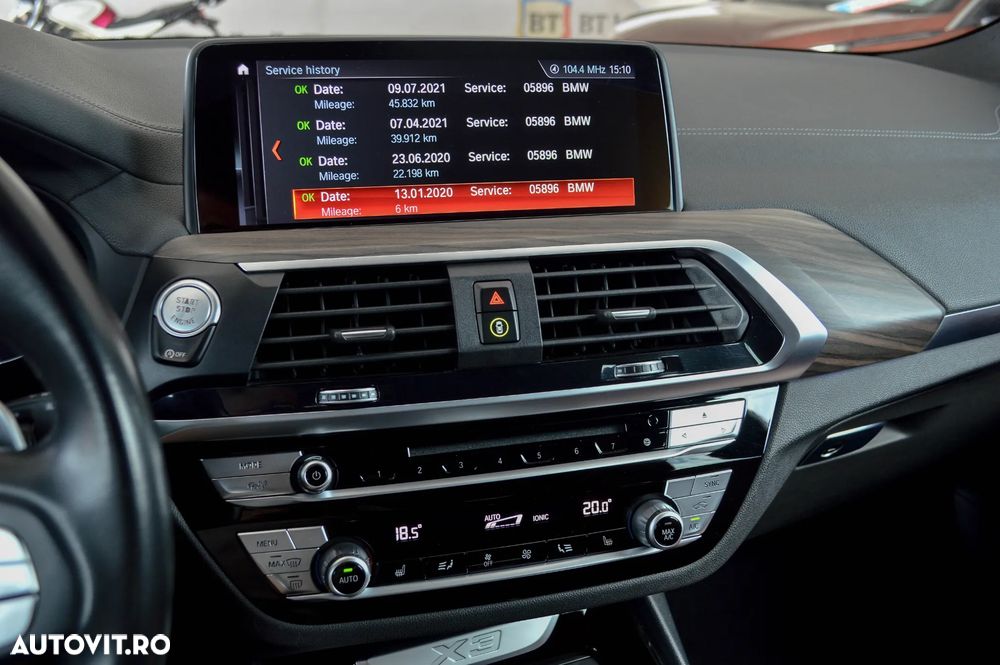 BMW X3 xDrive20d AT Luxury Line - 37