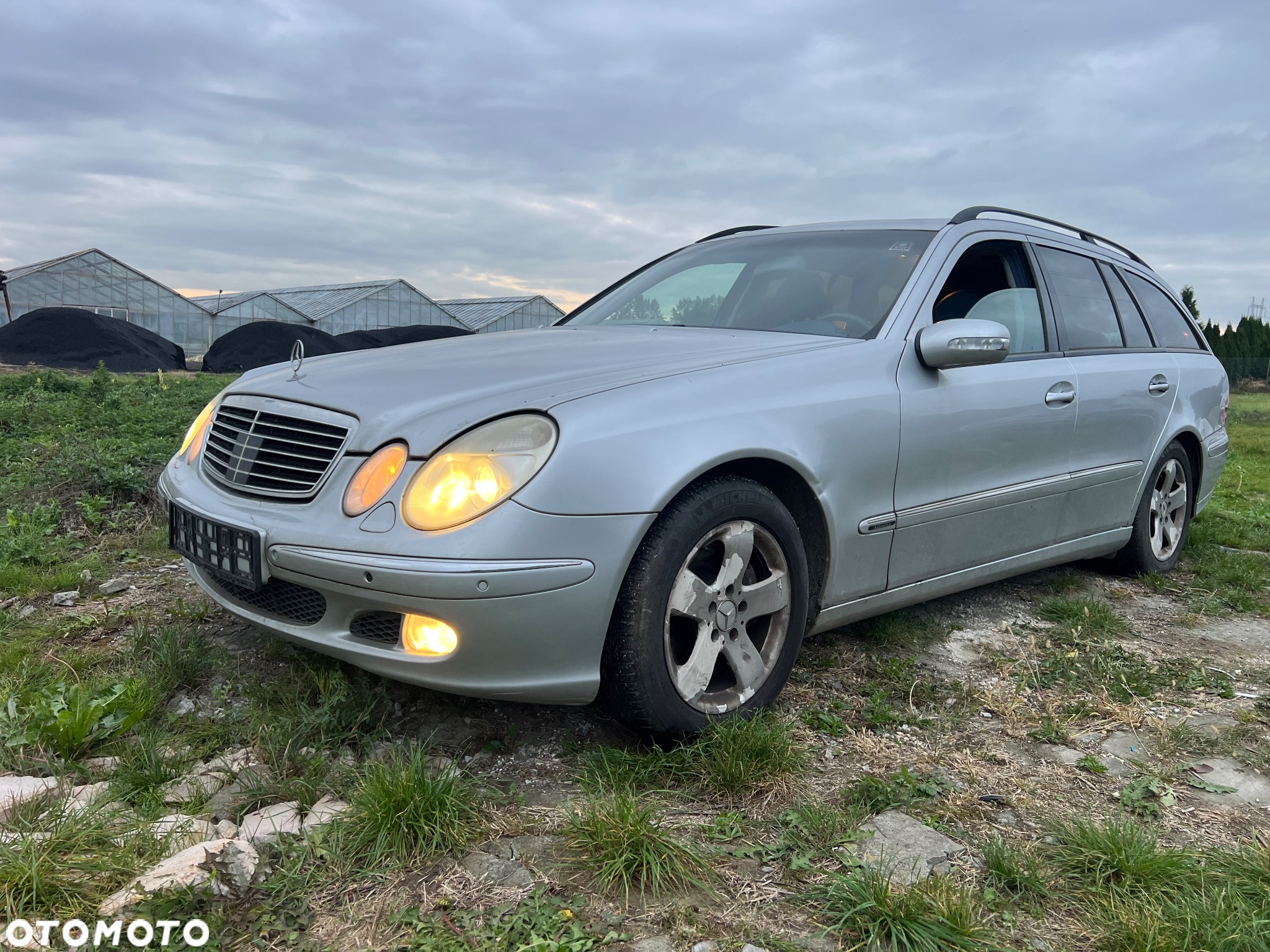 Mercedes w211 wszystkie części kod lakieru C197 C723 /185 /359 - 3