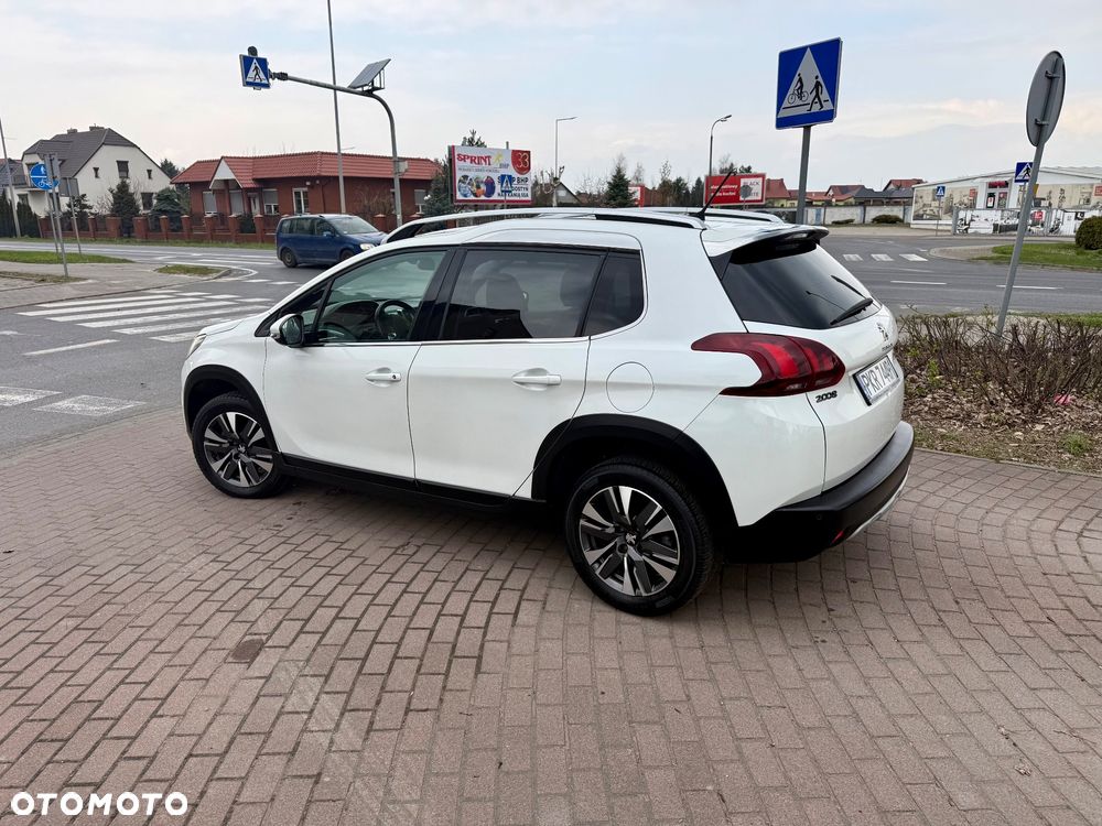 Peugeot 2008 PureTech 110 Stop&Start GT-Line Edition - 4