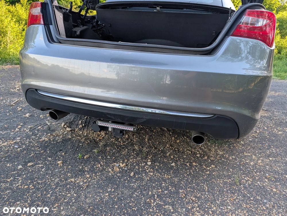 Chrysler 200 - 10