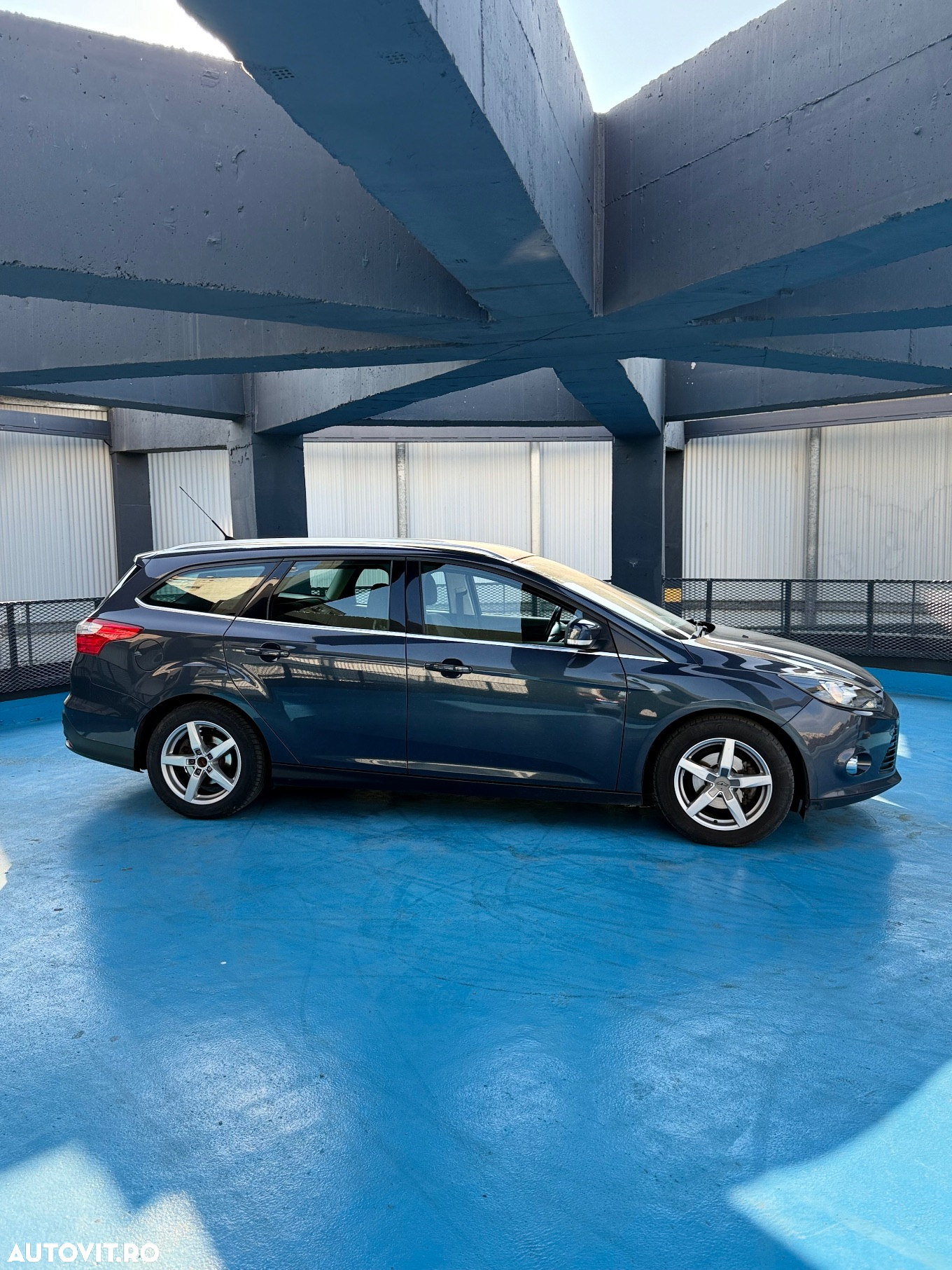 Ford Focus 1.6 TDCi DPF Start-Stopp-System SYNC Edition - 9