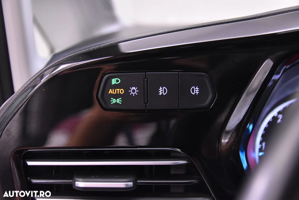 Ford Tourneo Connect - 15