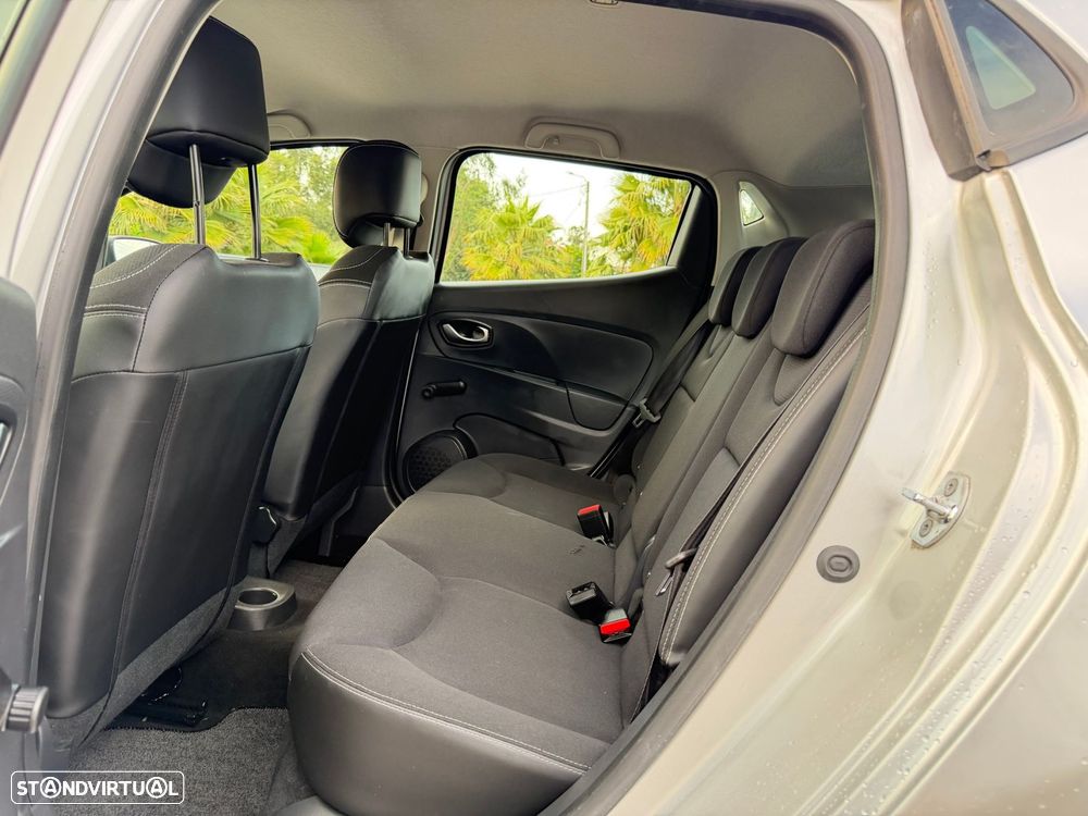 Renault Clio 1.5 dCi Dynamique S - 23