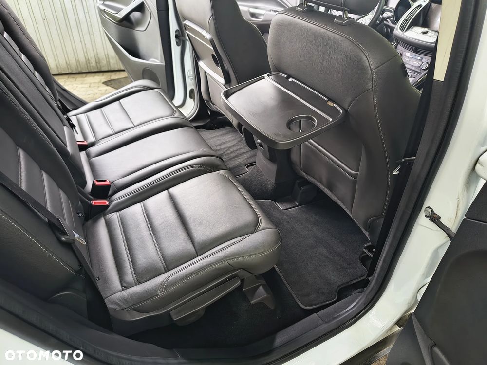 Ford Kuga 2.0 TDCi AWD Titanium - 13