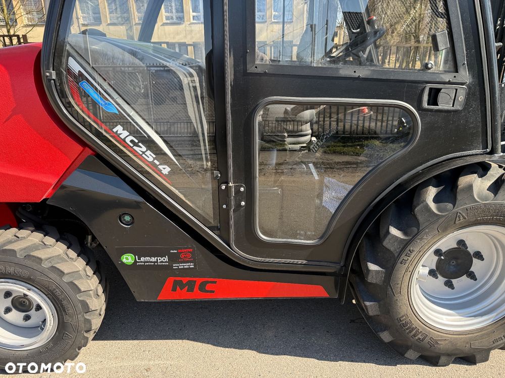 Manitou Terenowy Wózek Widłowy MC25-4 - 12