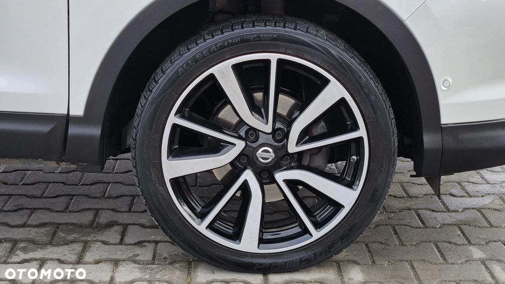 Nissan Qashqai 1.6 DIG-T N-Connecta - 40