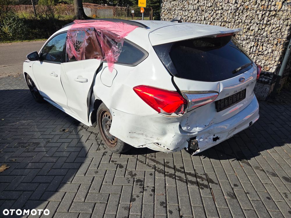 Ford Focus - 4