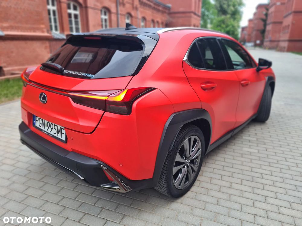 Lexus UX 250h GPF F Sport Edition AWD - 2