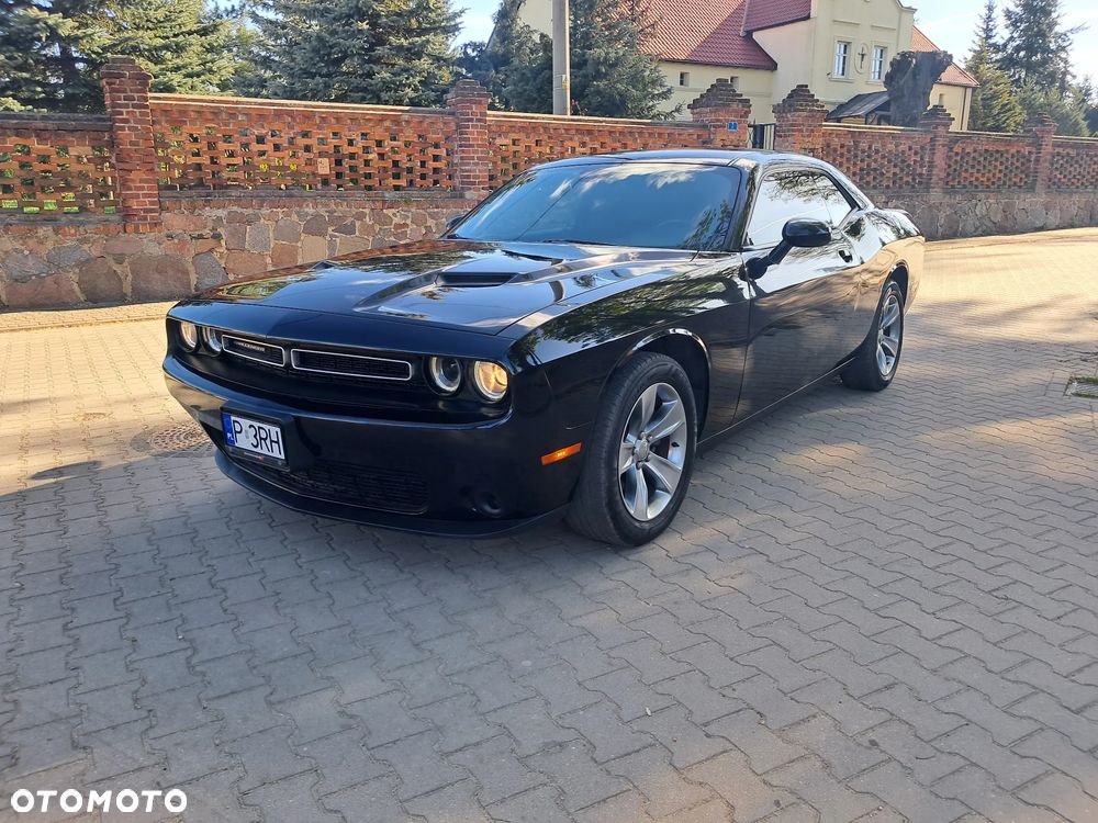 Dodge Challenger - 9