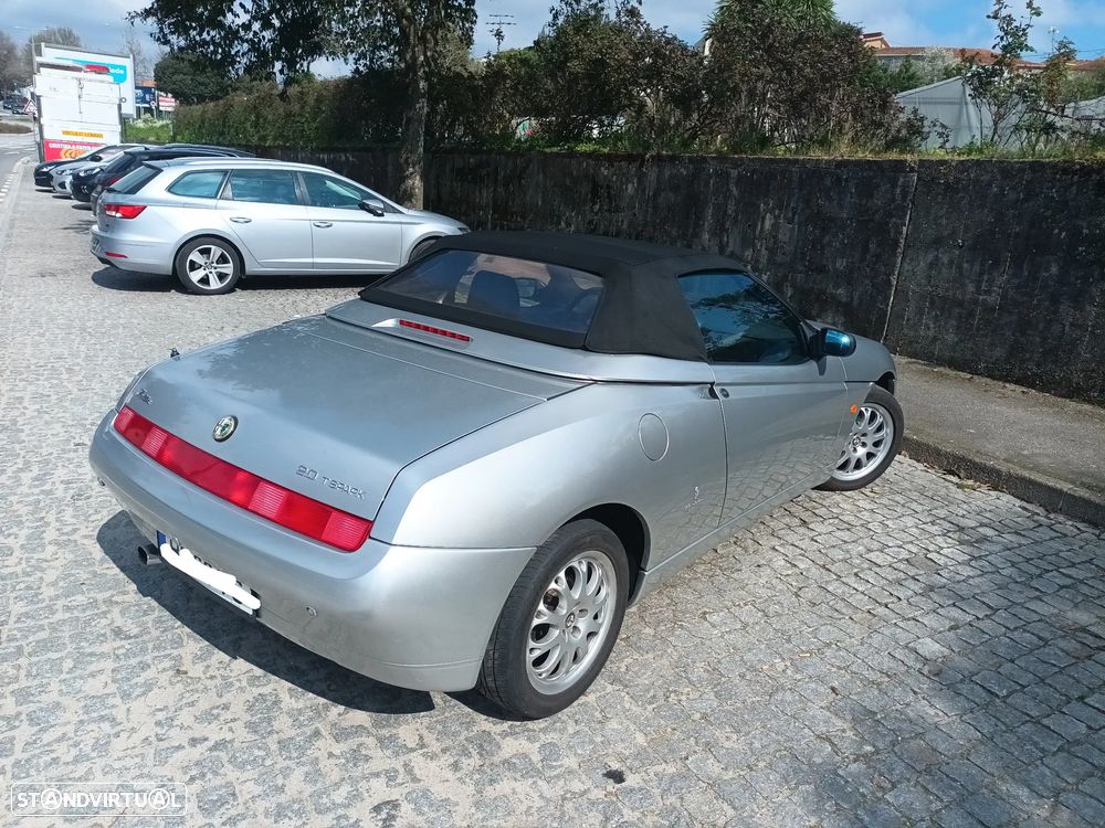 Alfa Romeo Spider 2.0 TS - 2