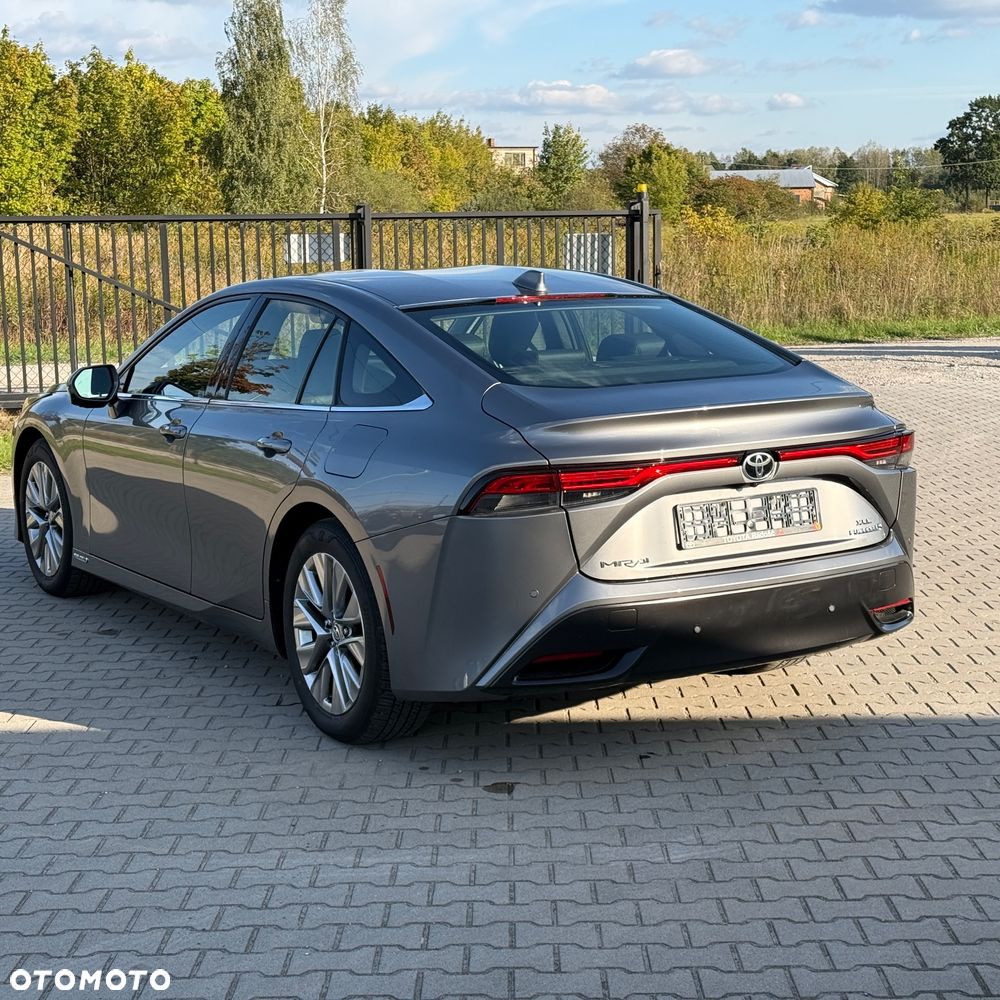 Toyota Mirai - 4