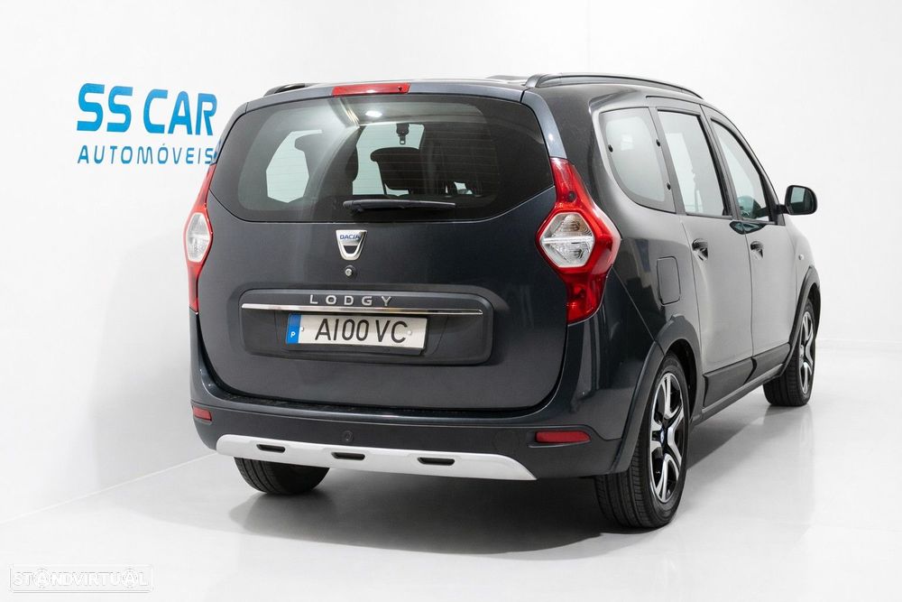 Dacia Lodgy 1.5 Blue dCi Stepway 7L - 3