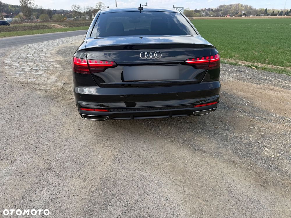 Audi A4 Limousine 40 TDI S tronic S line - 2