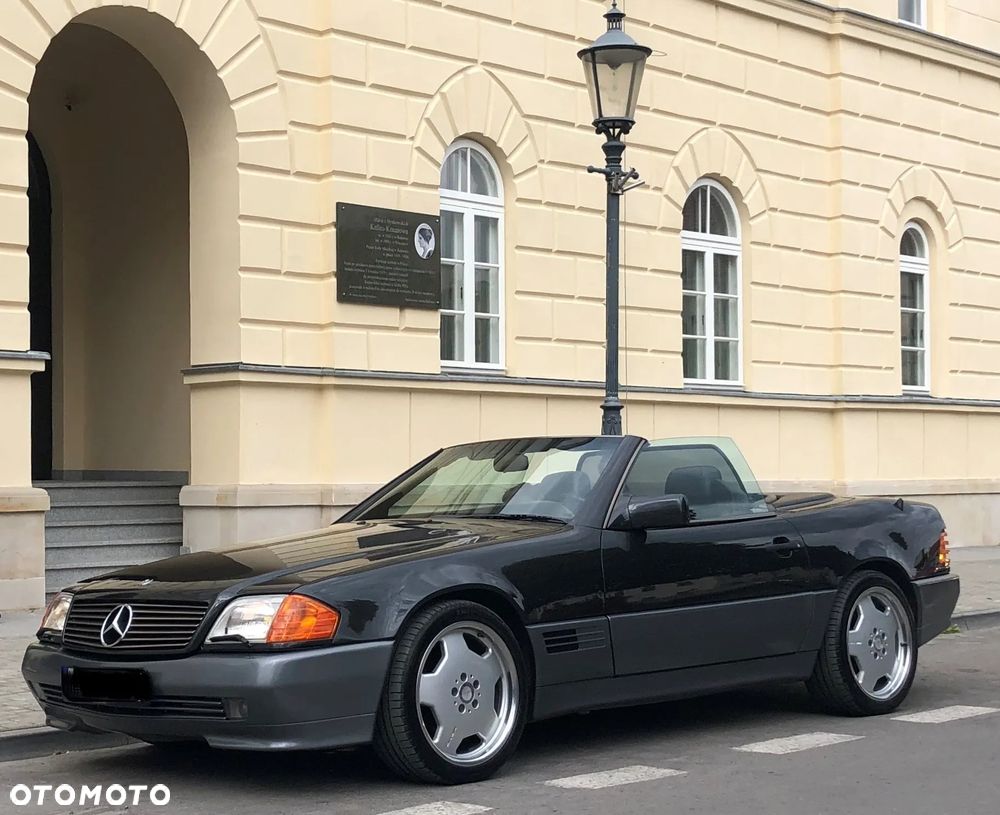 Mercedes-Benz SL - 1