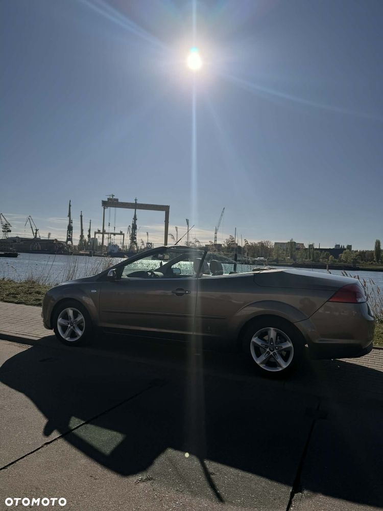 Ford Focus CC 2.0 Titanium - 3