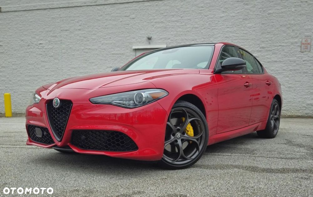 Alfa Romeo Giulia 2.0 Turbo 16V AT8-Q4 Ti - 2