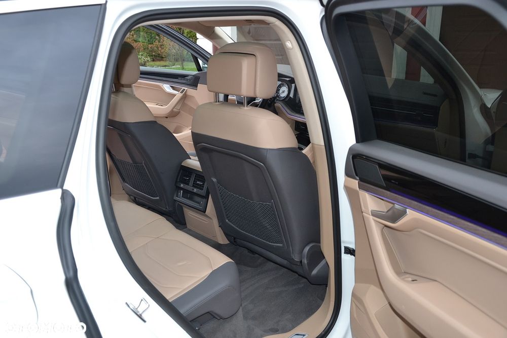 Volkswagen Touareg 3.0 V6 TSI OPF 4Motion Elegance - 30