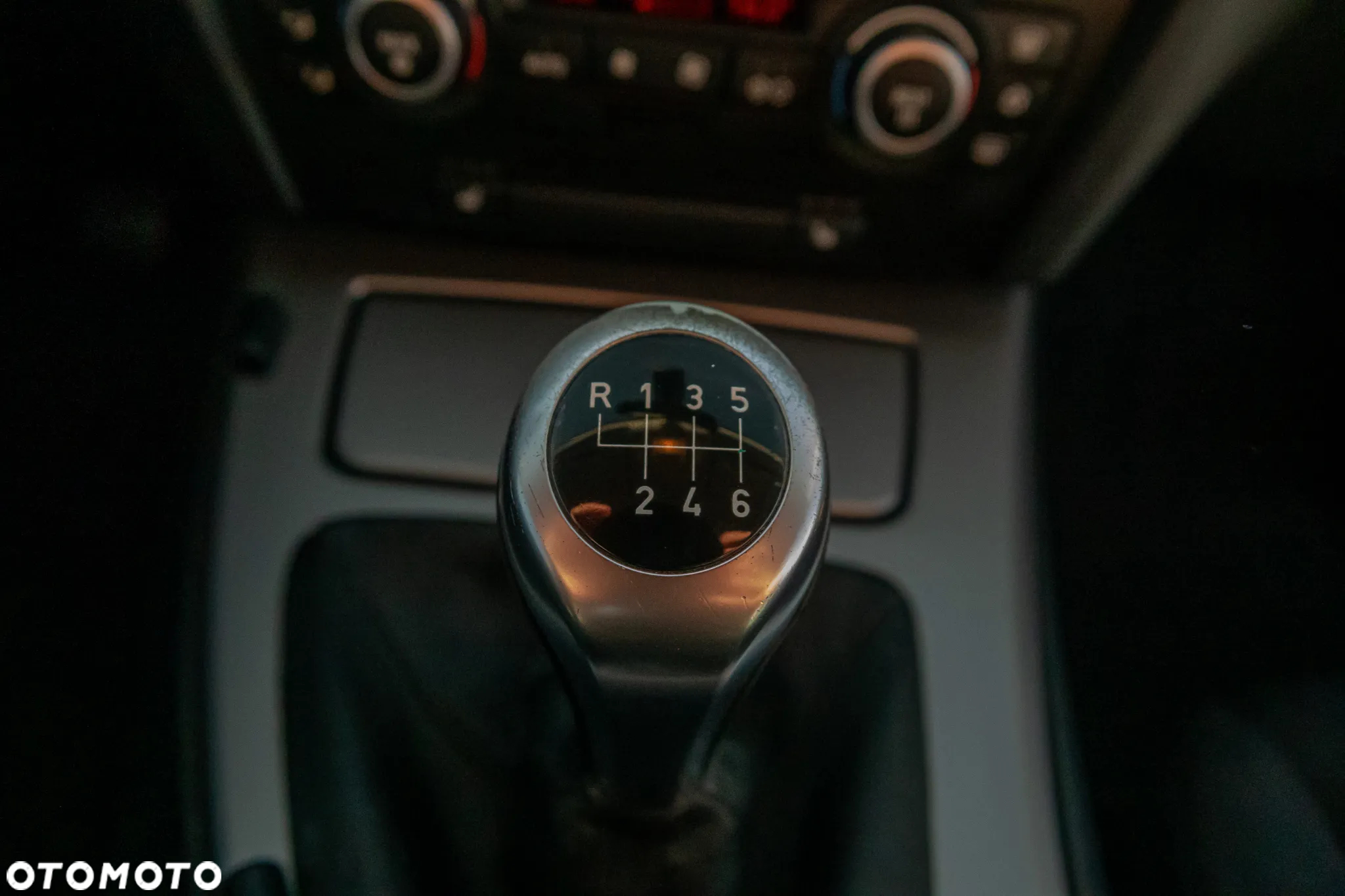 BMW Seria 3 318i - 30
