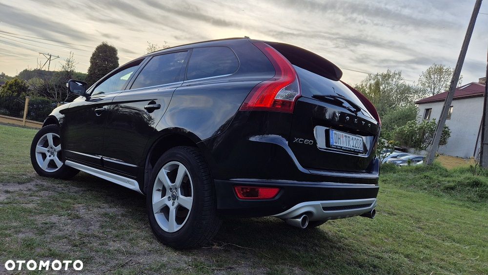 Volvo XC 60 D4 RDesign - 15