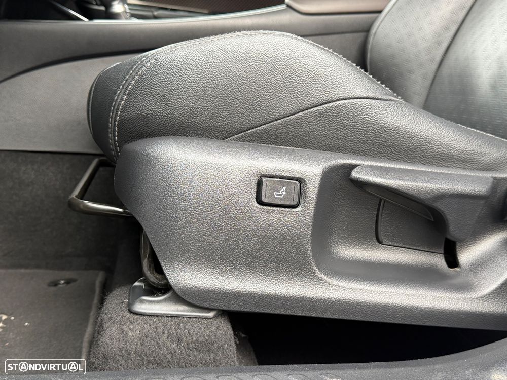 Toyota C-HR 1.8 HSD Exclusive+P.Luxury - 53