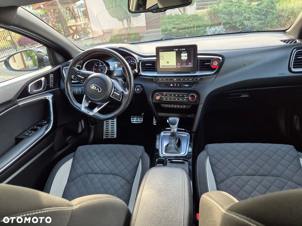 Kia ProCeed 1.6 CRDi GT Line DCT - 32