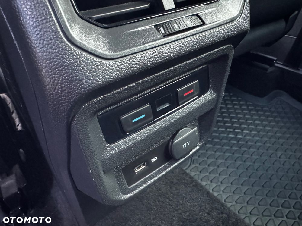 Volkswagen Tiguan - 21