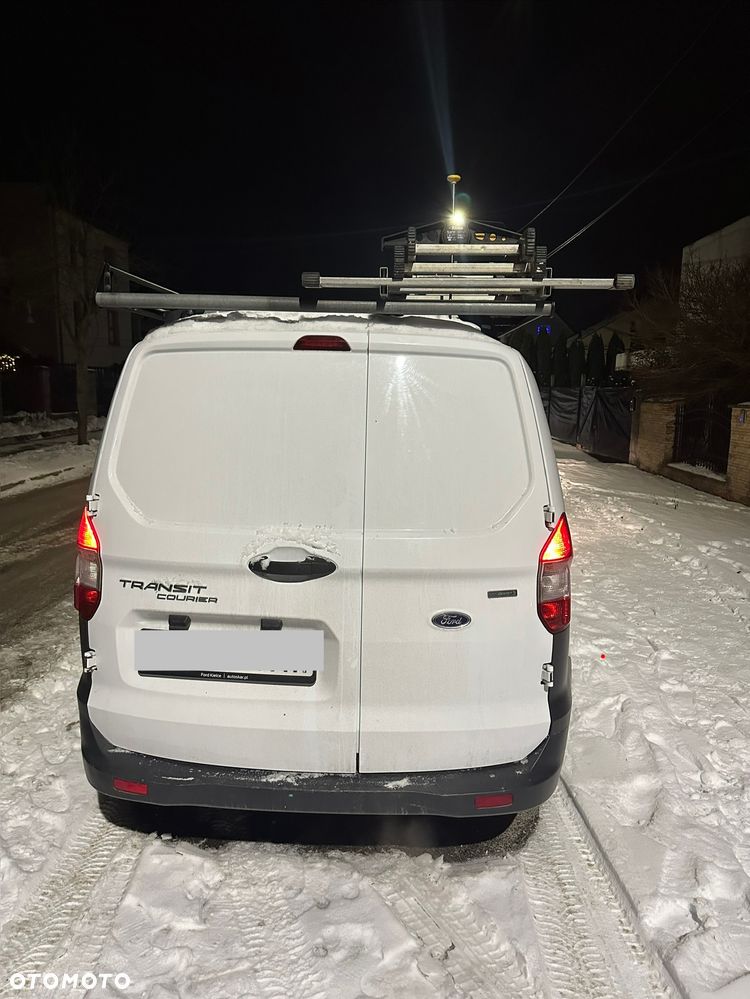 Ford Transit Courier - 1
