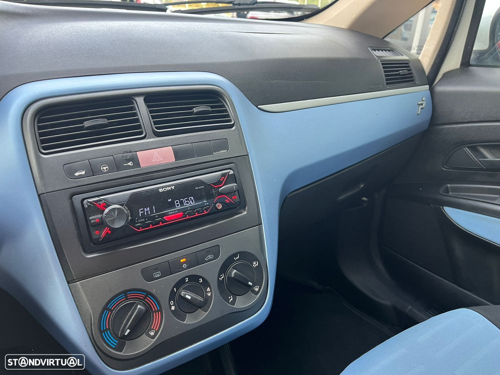 Fiat Grande Punto 1.2 Active - 19