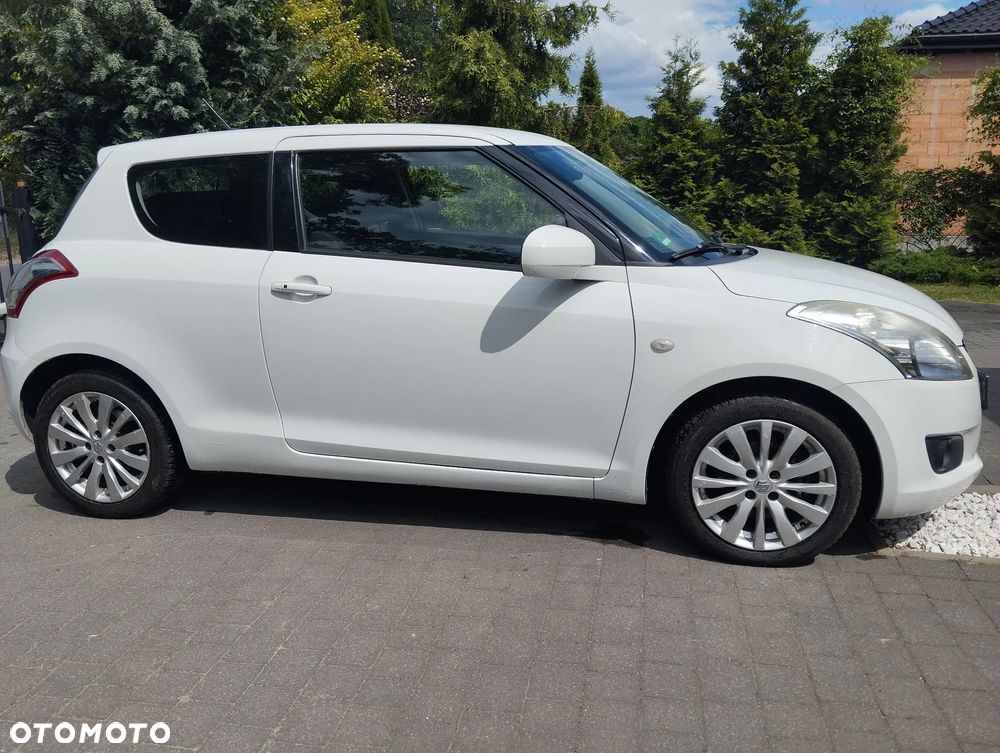 Suzuki Swift 1.2 Premium - 4